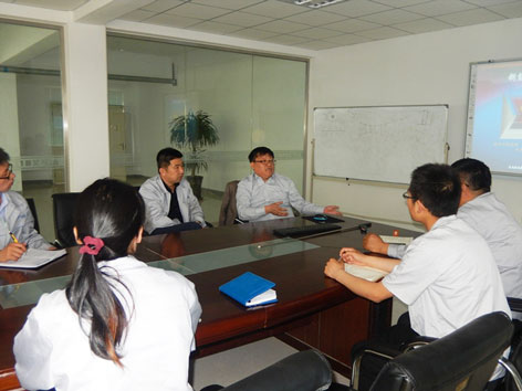 艾普智能儀器—國內知名大學教授來我司進行電機技術交流與項目洽談交流現(xiàn)場