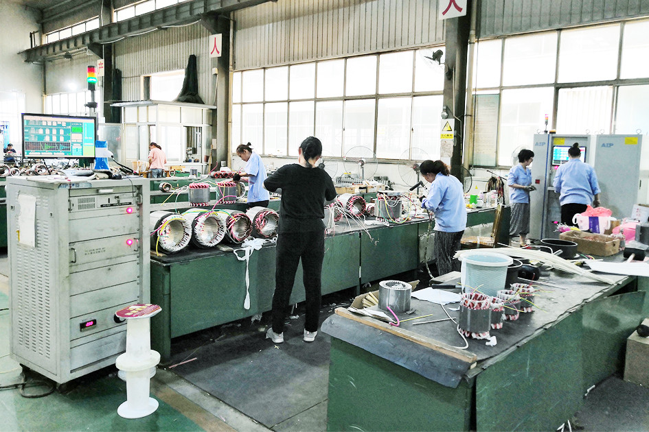 三相工業(yè)電機定子測試設(shè)備應(yīng)用現(xiàn)場