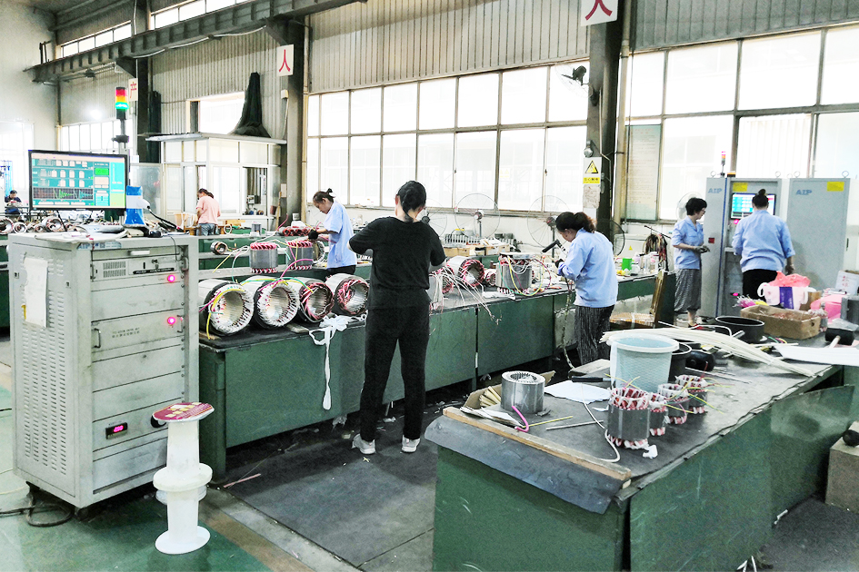 艾普智能--三相工業(yè)電機定子測試系統應用現場