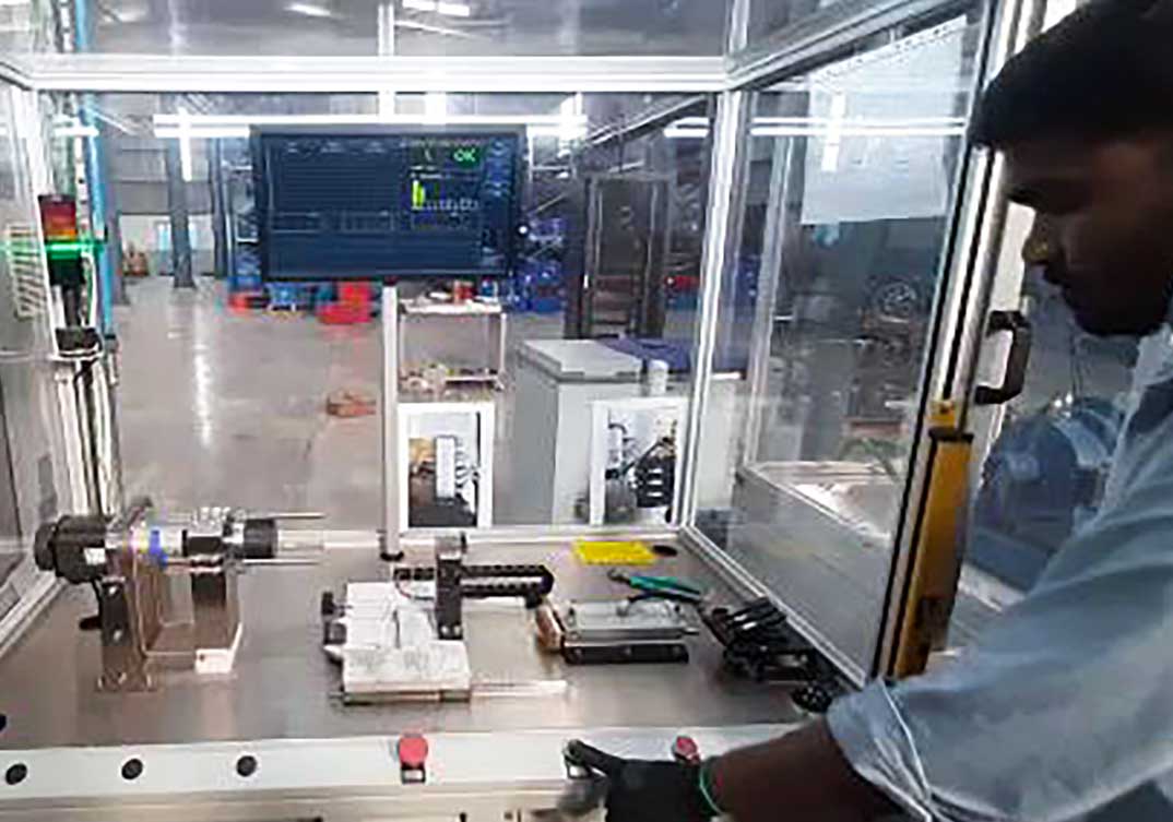 輪轂電機(jī)測試設(shè)備應(yīng)用現(xiàn)場