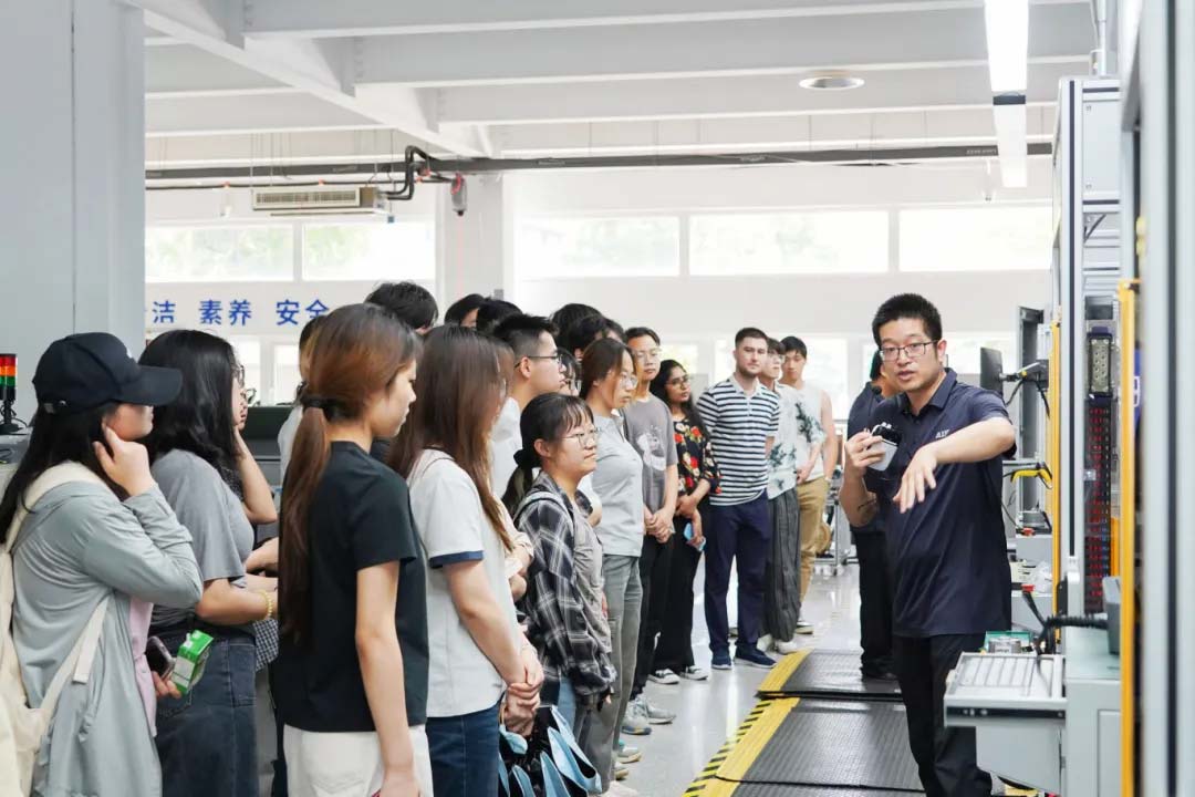 深化產(chǎn)教融合丨中國石油大學(xué)（華東）與艾普智能共筑實踐育人平臺