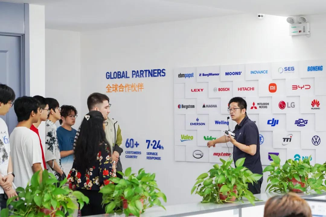 深化產(chǎn)教融合丨中國石油大學(xué)（華東）與艾普智能共筑實踐育人平臺