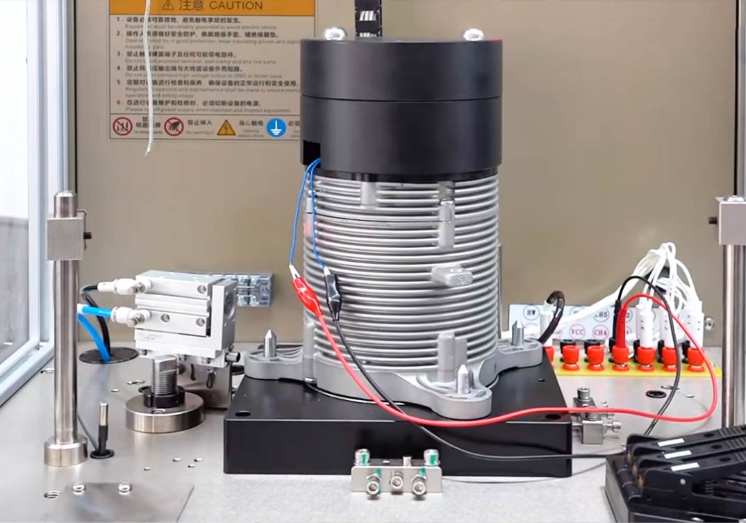 中置驅(qū)動(dòng)電機(jī)測試系統(tǒng)應(yīng)用現(xiàn)場—AIP艾普