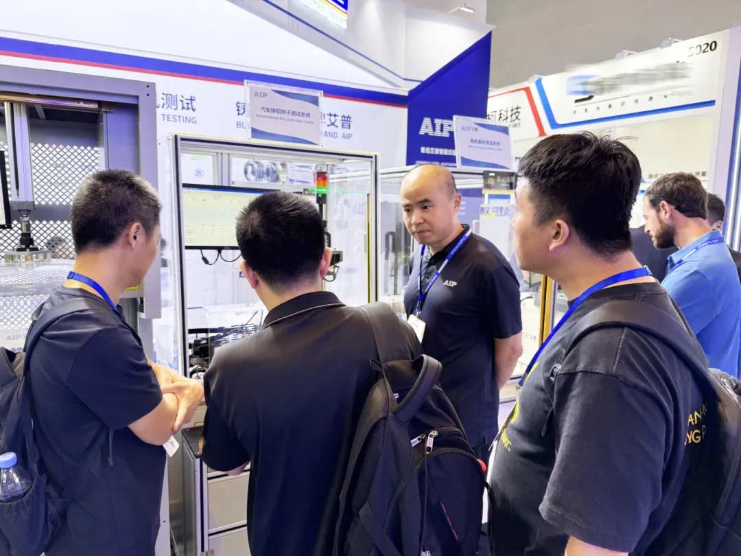 聚焦智能駕駛！艾普智能攜全場(chǎng)景方案亮相汽車(chē)行業(yè)展會(huì)