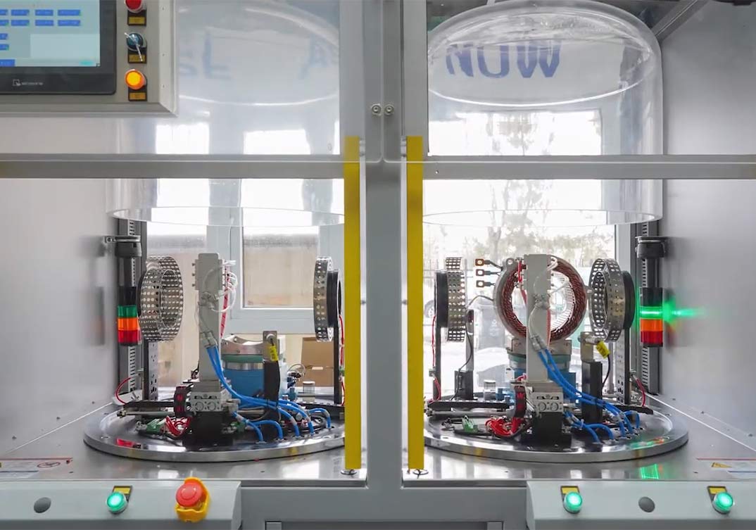 汽車驅(qū)動電機定子真空測試設(shè)備應(yīng)用現(xiàn)場